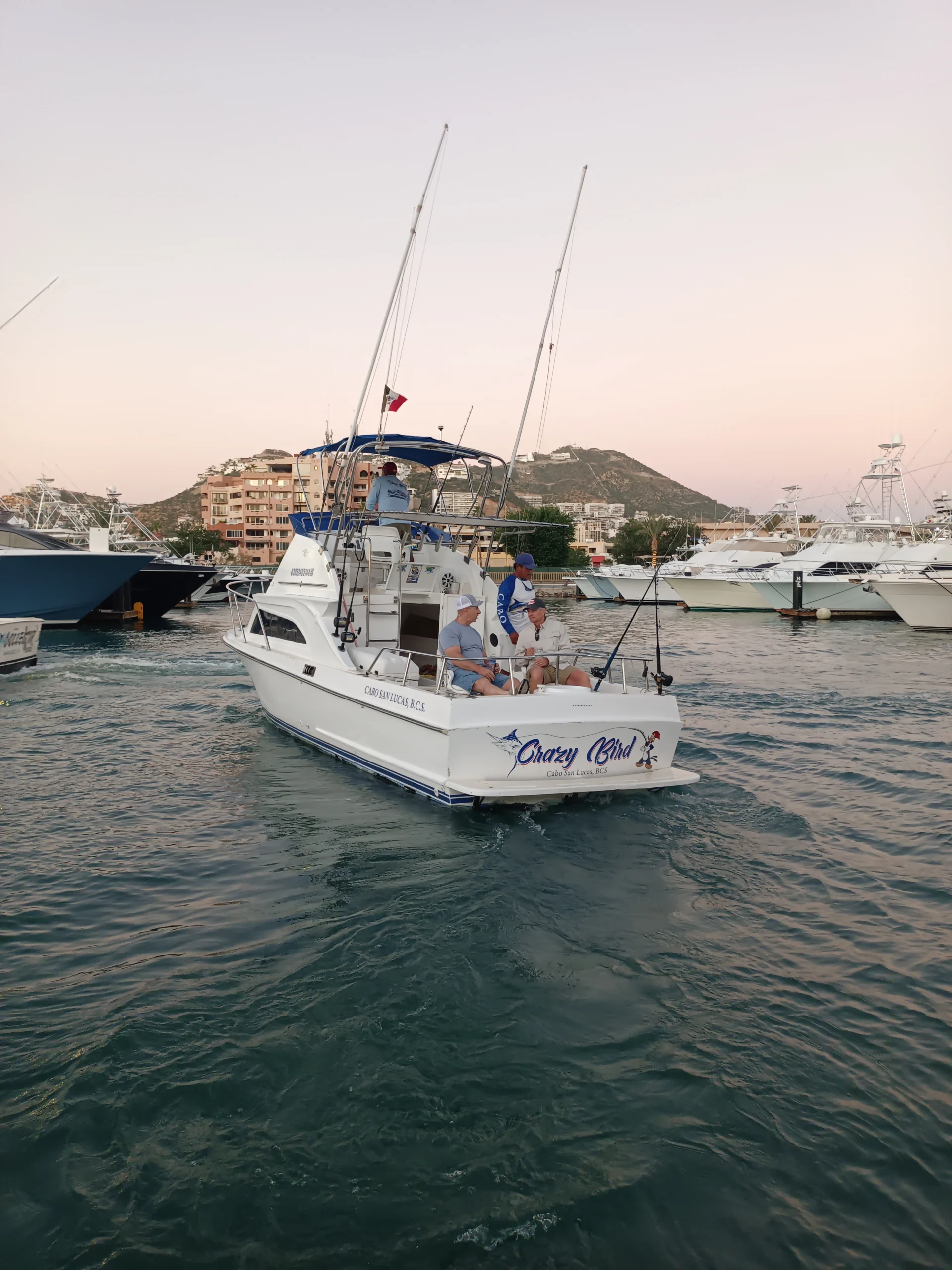 Sportfishing Charter CRAZY BIRD 28 ft. | Cabo San Lucas - Image 4